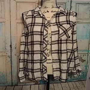 ‼️Cute Button Up‼️